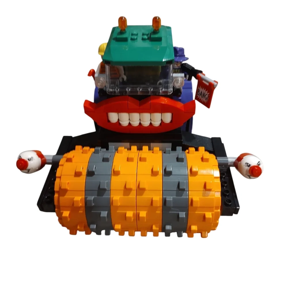 Retired Lego DC Comics Super Heroes Batman The Joker Steam Roller Set 76013